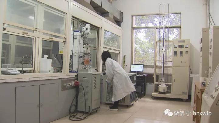 海利集團(tuán),長(zhǎng)沙殺蟲劑,長(zhǎng)沙光氣衍生物,長(zhǎng)沙氨基酸保護(hù)劑,長(zhǎng)沙鋰離子電池材料 海利集團(tuán),長(zhǎng)沙殺蟲劑,長(zhǎng)沙光氣衍生物,長(zhǎng)沙氨基酸保護(hù)劑,長(zhǎng)沙鋰離子電池材料