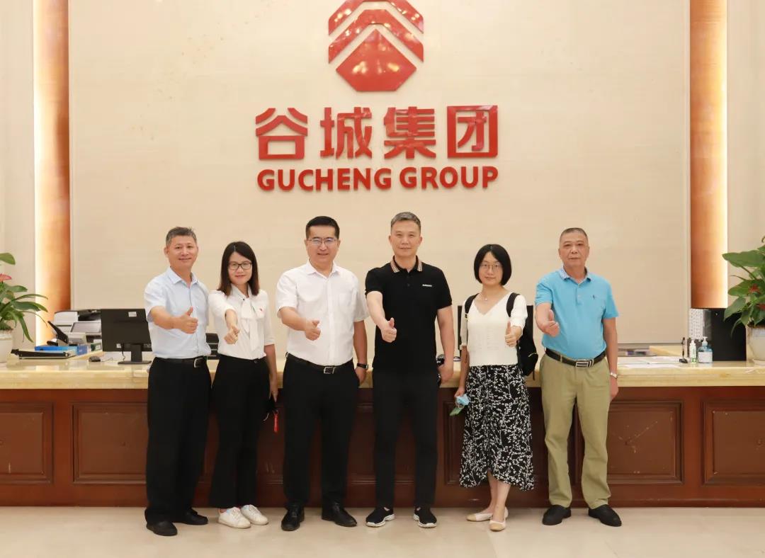 白云區(qū)委統(tǒng)戰(zhàn)部副部長、區(qū)工商聯(lián)黨組孫志輝書記一行蒞臨谷城集團調(diào)研指導